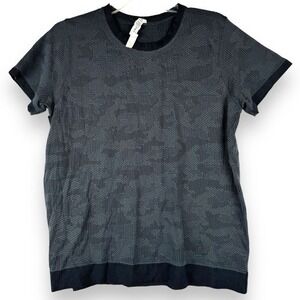 Lululemon Swiftly Breathe Camo Top Womens Size 12 Short Sleeve Vented Black Grey